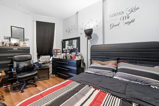 1637 S Saint Louis Avenue, Chicago, IL 60623