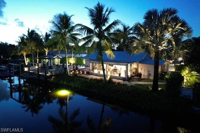 2672 Gulfview DR, Naples, FL 34112