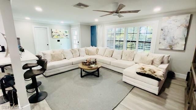 2672 Gulfview DR, Naples, FL 34112