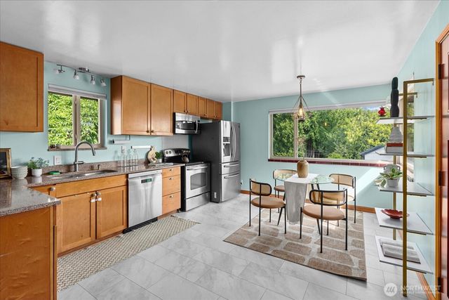 311 S 104th Street, Seattle, WA 98168