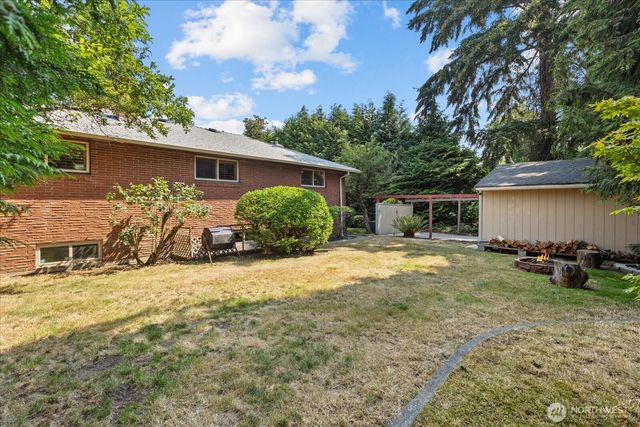 311 S 104th Street, Seattle, WA 98168