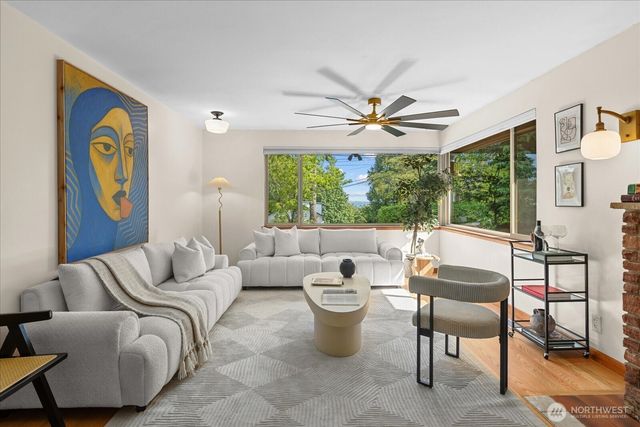 311 S 104th Street, Seattle, WA 98168
