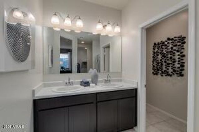 5594 E Cinder Lane, San Tan Valley, AZ 85140
