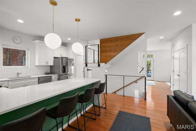 4143 Blaine Avenue, St Louis, MO 63110