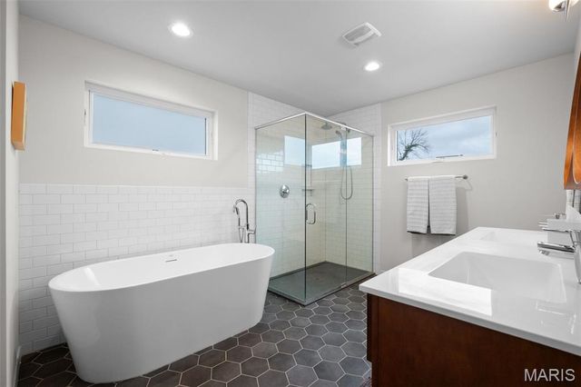 4143 Blaine Avenue, St Louis, MO 63110