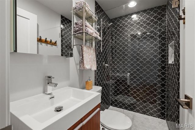 4143 Blaine Avenue, St Louis, MO 63110