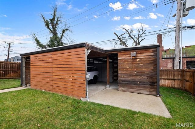 4143 Blaine Avenue, St Louis, MO 63110