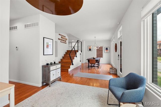 4143 Blaine Avenue, St Louis, MO 63110