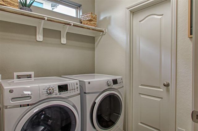 12102 Maple Court, Santa Fe, TX 77510