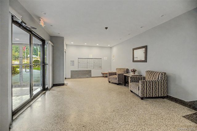 682 Tuckahoe Road 5K, Yonkers, NY 10710