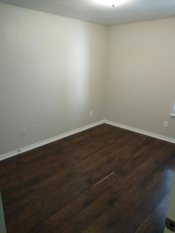 11403 Mosscrest Drive, Houston, TX 77048