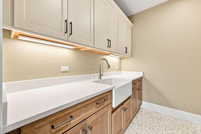 4805 Hopkins Glen Way, Zebulon, NC 27597