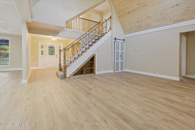 3121 LANNIE Road, Jacksonville, FL 32218