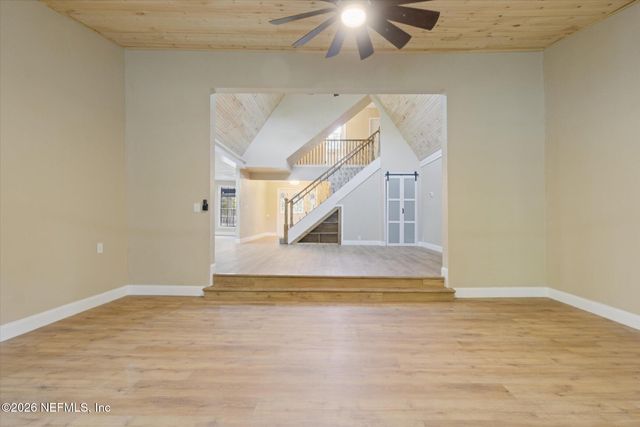 3121 LANNIE Road, Jacksonville, FL 32218