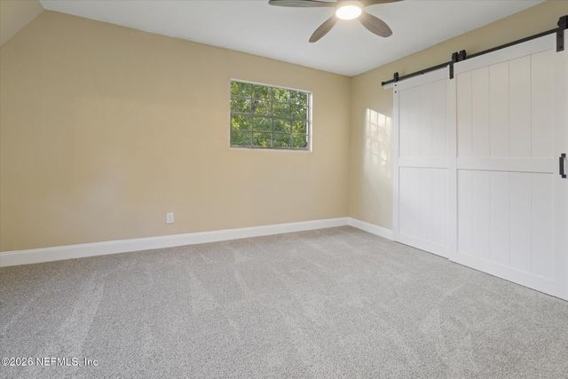 3121 LANNIE Road, Jacksonville, FL 32218