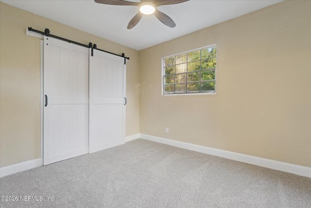 3121 LANNIE Road, Jacksonville, FL 32218