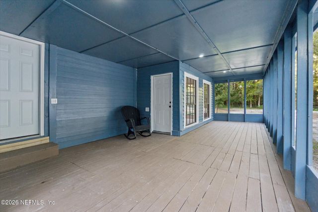 3121 LANNIE Road, Jacksonville, FL 32218