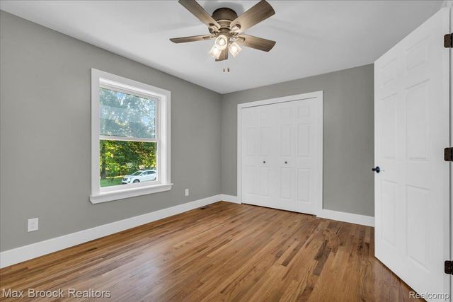 1654 Giddings Road, Pontiac, MI 48340