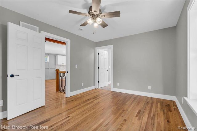 1654 Giddings Road, Pontiac, MI 48340