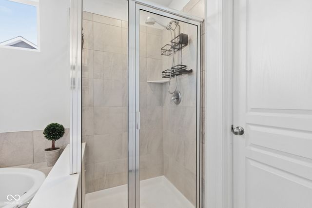 15317 Eastpark Circle W, Fishers, IN 46037