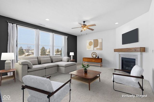 15317 Eastpark Circle W, Fishers, IN 46037