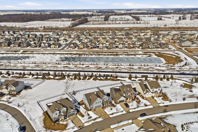 15317 Eastpark Circle W, Fishers, IN 46037