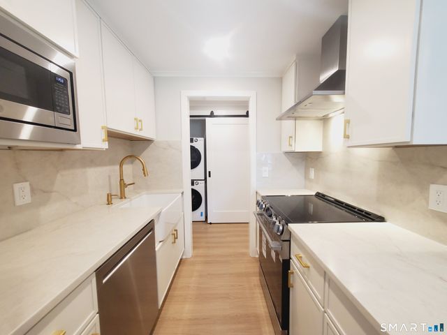 85 Riverside Avenue F7, Stamford, CT 06905