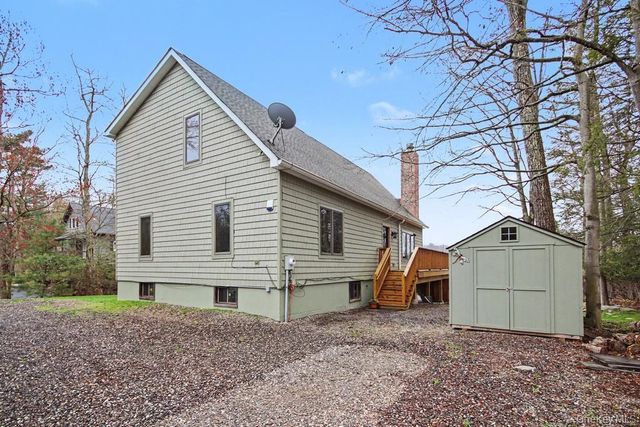 85 Lake Shore Drive W, Rock Hill, NY 12775