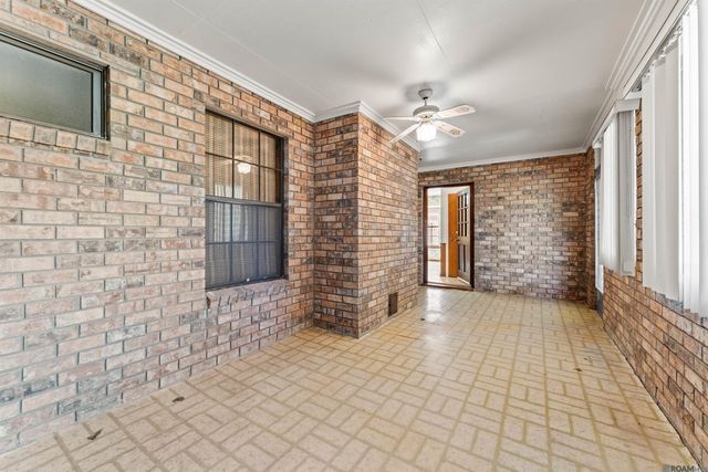 825 Bourbon Ave, Baton Rouge, LA 70808