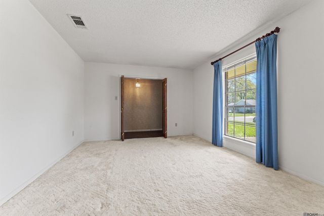 825 Bourbon Ave, Baton Rouge, LA 70808