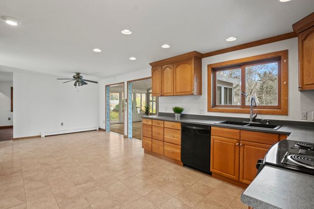 36 Downs Avenue, Greenland, NH 03840