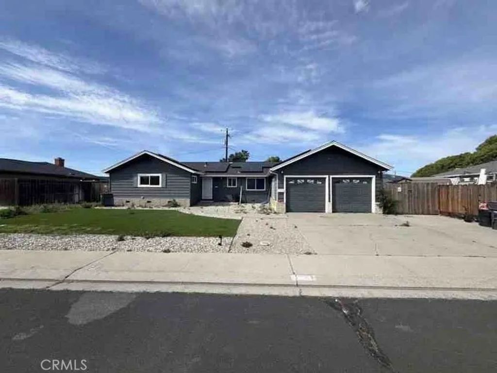 1275 Armstrong, Manteca, CA 95336