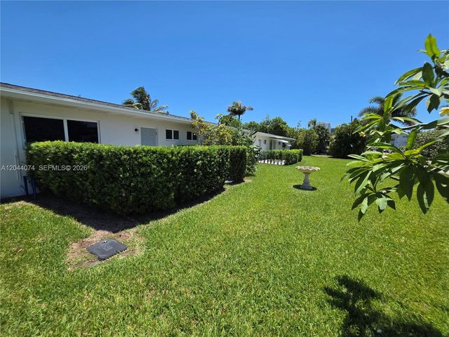 120 NE 10th Ave 3, Hallandale Beach, FL 33009