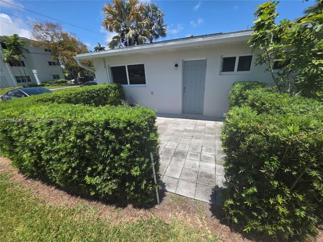 120 NE 10th Ave 3, Hallandale Beach, FL 33009