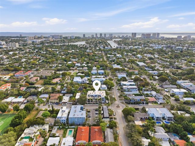 606 NE 14th Ave, Fort Lauderdale, FL 33304
