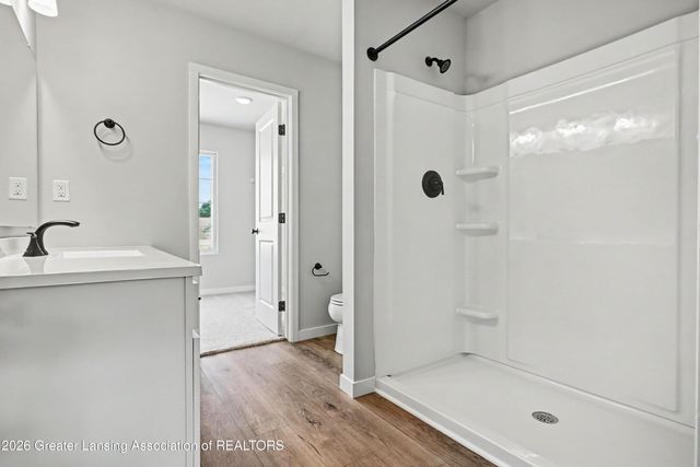 792 Saint Andrews Drive, Eaton Rapids, MI 48827