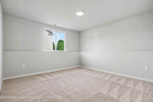 792 Saint Andrews Drive, Eaton Rapids, MI 48827