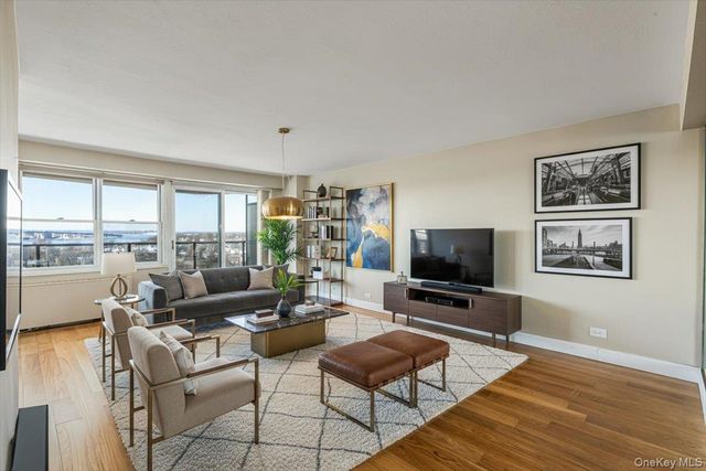 17-85 215th Street 12S, Bayside, NY 11360