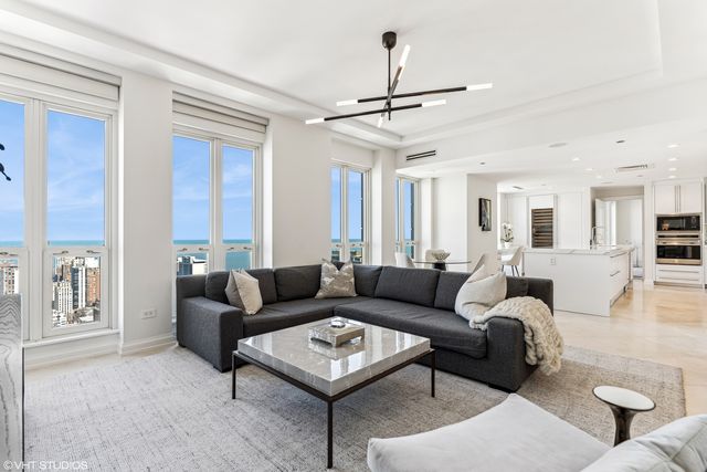 11 E Walton Street 4202, Chicago, IL 60611