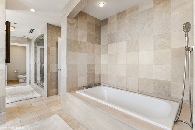 11 E Walton Street 4202, Chicago, IL 60611