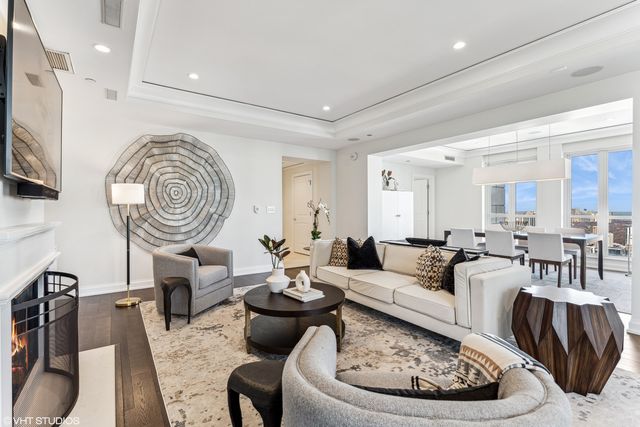 11 E Walton Street 4202, Chicago, IL 60611