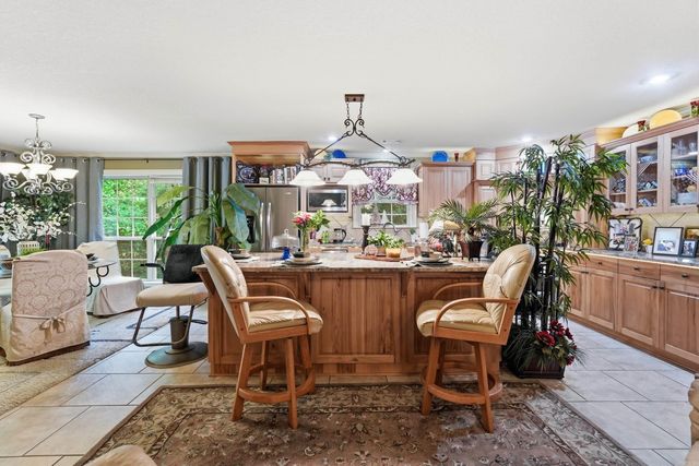 2314 Peeler Bend Rd, Benton, AR 72019