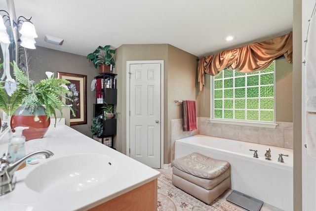 2314 Peeler Bend Rd, Benton, AR 72019