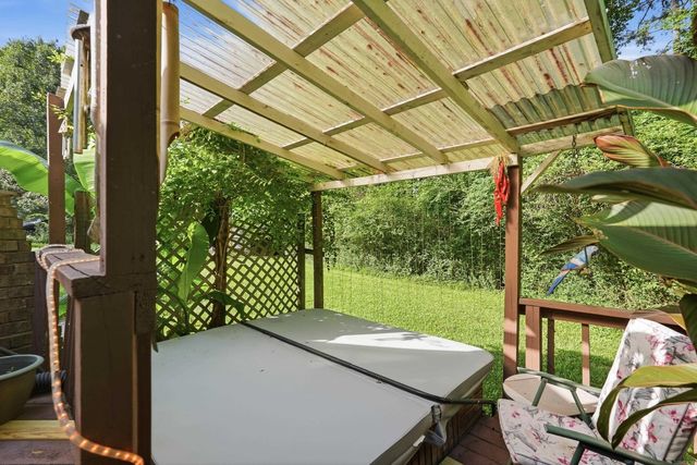 2314 Peeler Bend Rd, Benton, AR 72019
