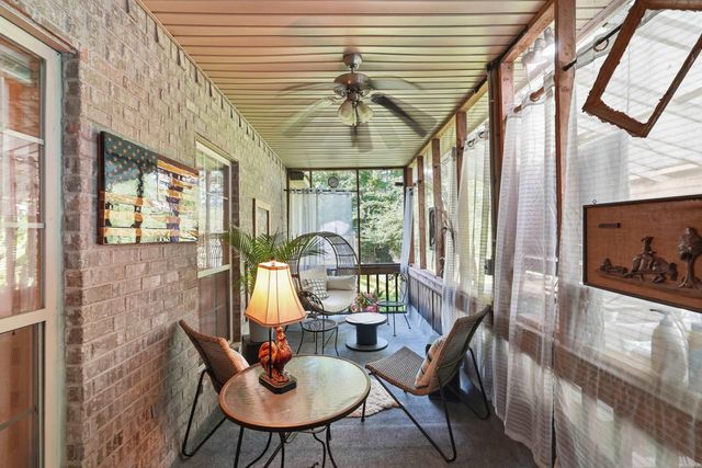2314 Peeler Bend Rd, Benton, AR 72019
