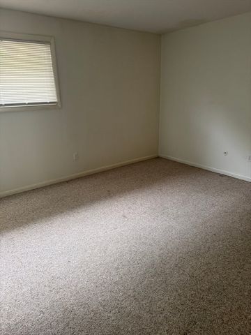 26 Beacon Street 17E, Burlington, MA 01803