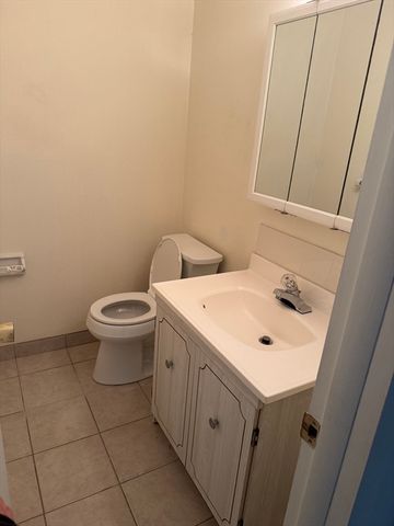 26 Beacon Street 17E, Burlington, MA 01803