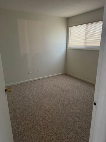 26 Beacon Street 17E, Burlington, MA 01803