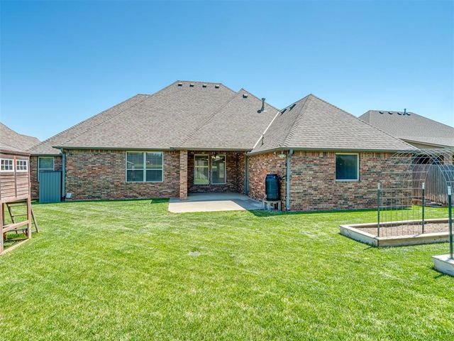4301 Norfolk Court, Edmond, OK 73012