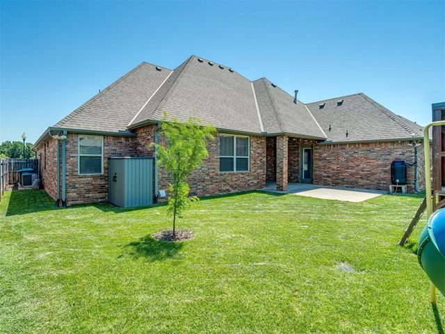 4301 Norfolk Court, Edmond, OK 73012